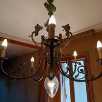 Lampadario antico in ferro battuto primi '900. 