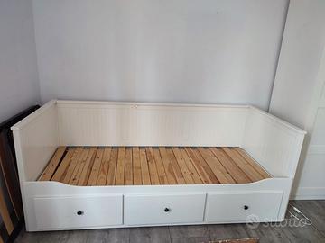 Divano letto matrimoniale