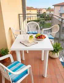 tavolino quadrato giardino o balcone