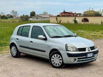 Renault Clio 2 1.2 benzina CONSUMI BASSISIMI