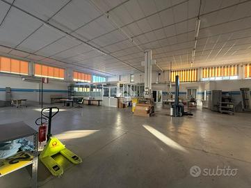 CAPANNONE A CASTELNOVO DI SOTTO