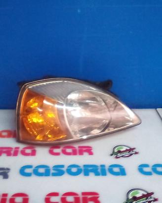 Ricambio proiettore destro KIA RIO 1a Serie 2000-2