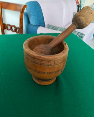 mortaio in legno