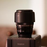 Olympus Zuiko 25mm f1.2 pro