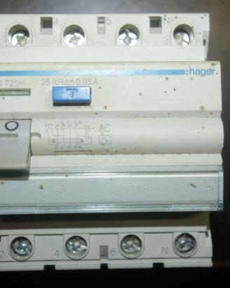 Hager CDC725H – Interruttore differenziale 4P 25A