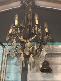 Lampadario vintage in bronzo/ottone e cristalli