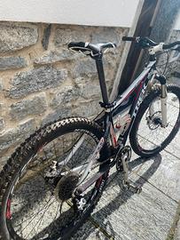Bicicletta trek 8 seties