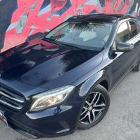 MERCEDES GLA 180 PREMIUM/AUT+TETTO+LED+NAVI+R.CAME