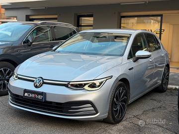 VOLKSWAGEN Golf 8ª serie Golf 1.5 eTSI 130 CV ...