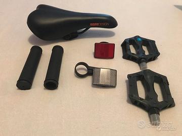 Accessori vari per bicicletta
