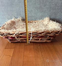 Cesto in vimini nuovo