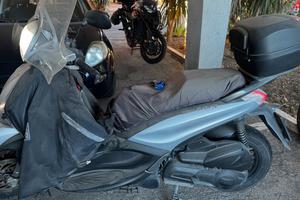 BEVERLY 300 S perfetto ANNO 2021