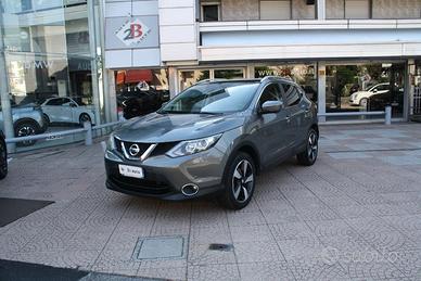 NISSAN Qashqai 1.2 DIG-T Tekna