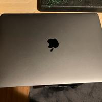 MacBook Pro 13” (2019) 128 GB SSD  8 RAM