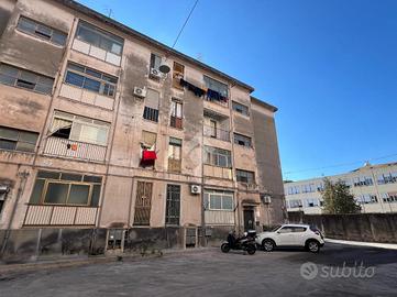4 LOCALI A CATANIA