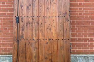 Portone legno massello