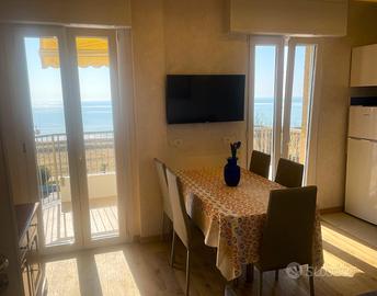 Frontemare,nuovo,camera+cameretta,piscina,5 letti