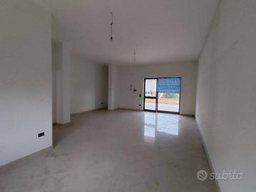 Immobile di 70 m² con 2 locali a Scafati