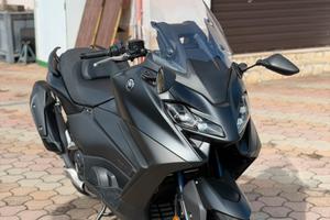 Yamaha T max