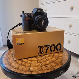 Nikon D700 Kit Full Frame PRO: D700 Boxata + Teleo