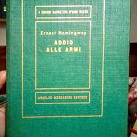 Libro "Addio alle armi" di Ernest Hemingway
