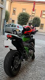 Kawazaki ZR800