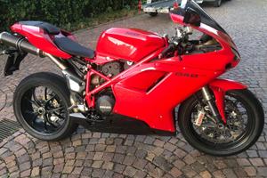 Ducati 848 evo