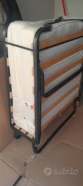 Letto pieghevole con materasso 