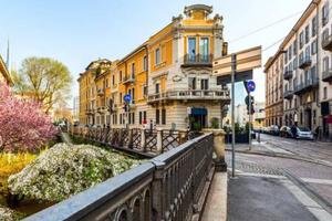Appartamento di 500 m² con più di 5 locali a Milan
