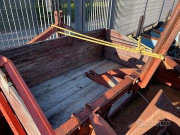 Cassoncino per trattore.