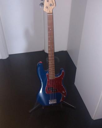 Squier Fender precision bass 