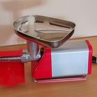 Spremipomodoro elettrico "Spremy"