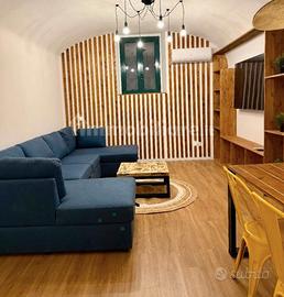 Libia trilocale arredato con posto auto