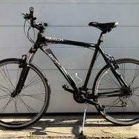 Bici simil Gravel cambio Shimano ammortizzata