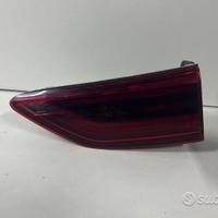 Fanale posteriore portellone volkswagen golf 8