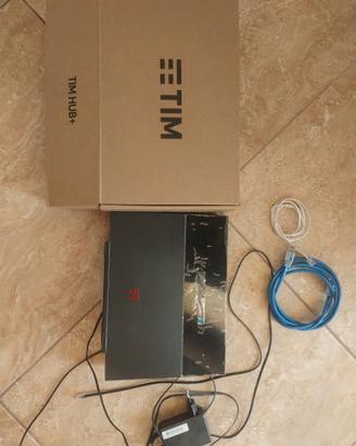 Modem router wifi  TIM HUB+ modello DGA4331TIM