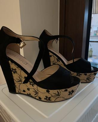 Scarpe con zeppa