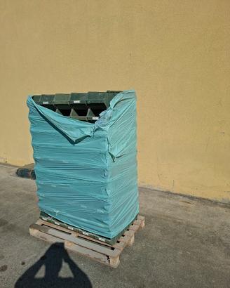 cassette /contenitori a bocca di lupo