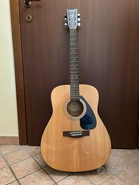Chitarra acustica Yamaha