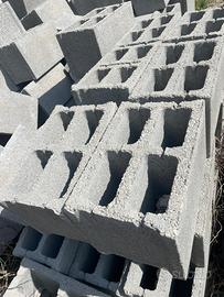 Blocchi portanti di solo cemento