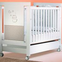 lettino micuna con gattino