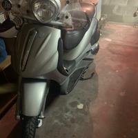Scoote Beverly 500