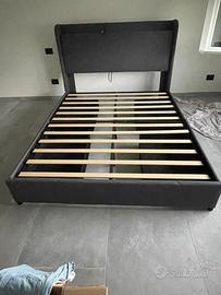 Letto matrimoniale con cassetti e materasso