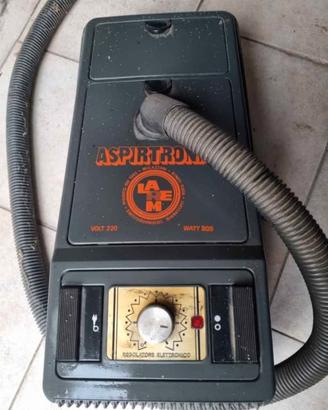 aspirapolvere 