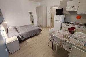 Ampio monolocale per coppia in vacanza a Vieste