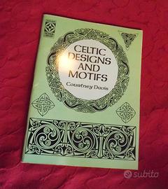 Celtic Designs and Motifs -  Courtney Davis - 1991