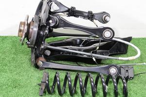 BMW F20 F22 F23 Mozzo fusello posteriore destro