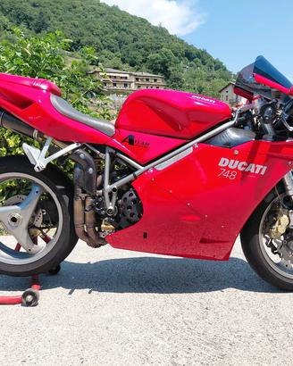 Ducati 748 
