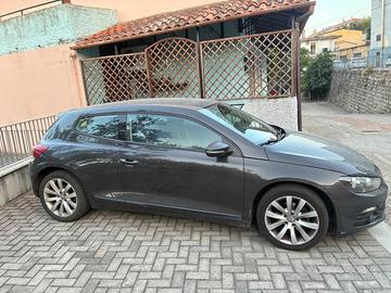 Auto scirocco 2.0 t di 140 cv