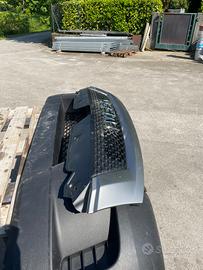 Paraurti frontale IVECO DAILY con scritta IVECO